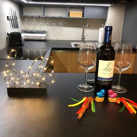 Ah Corner House Apartment