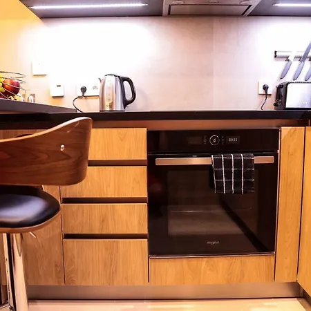 Ah Corner House Apartment