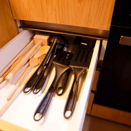 Ah Corner House Appartement *