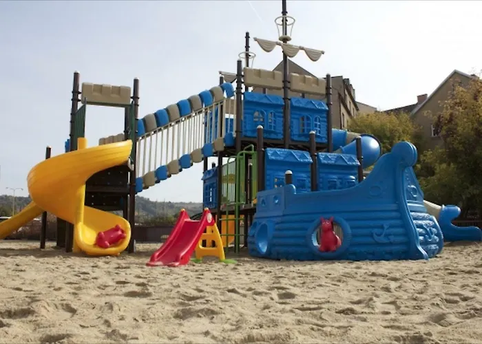 Ah Corner House Appartement *